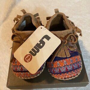 Lamo Baby Fringe Moc Chestnut XL Footwear